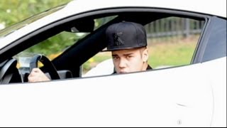 Justin Bieber Confronted by NFL Star: Keyshawn Johnson Takes Issue With Stars Alleged Speeding