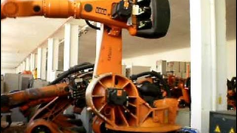 Robot KUKA KR150 at www.eurobots.net used industrial robots