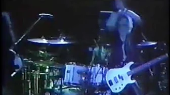 CINDERELLA-Somebody Save Me (Live, 1987) CINDERELLA-Somebody Save Me (Live, 1987)