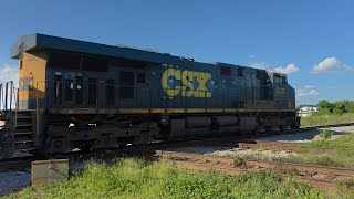 CSX DC power leads short intermodal Train over double diamond. (1,300 tons)
