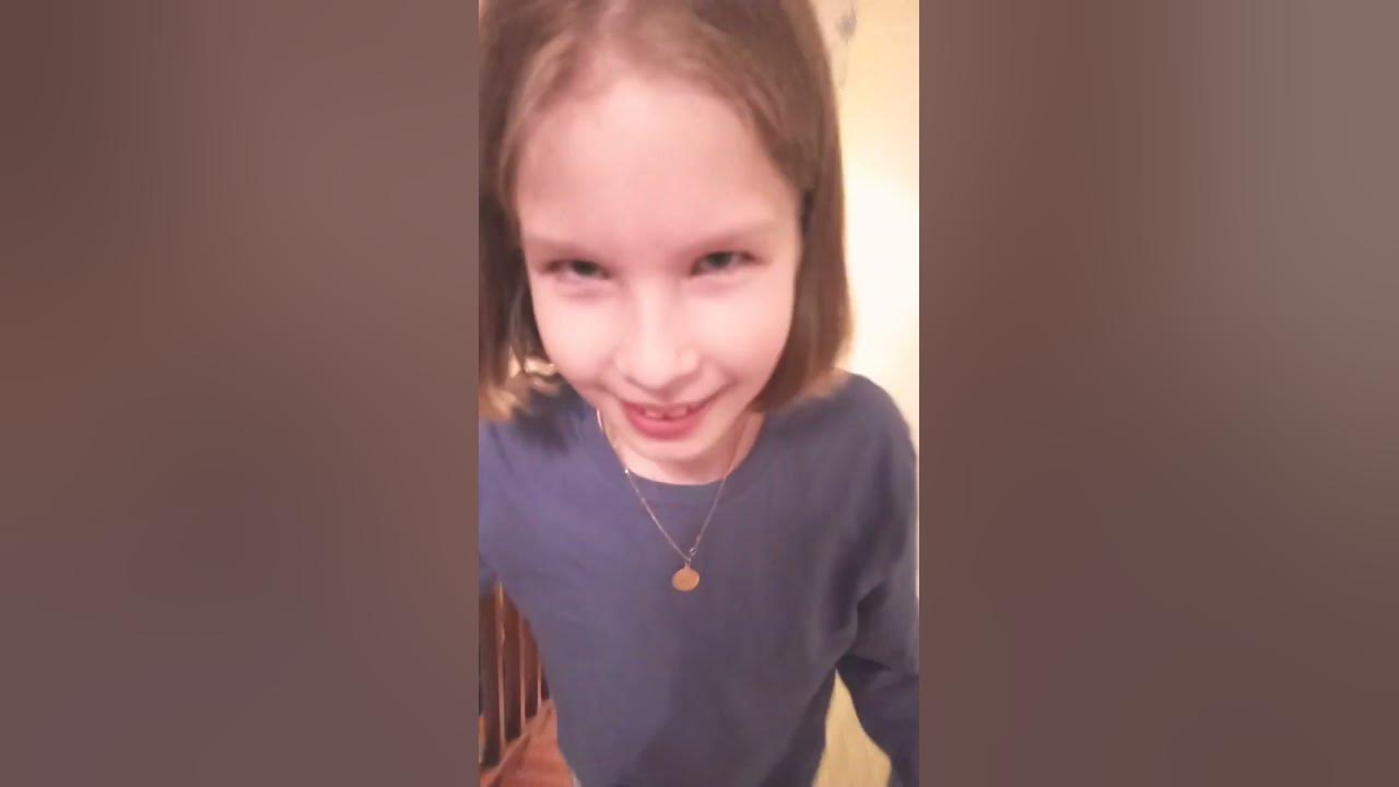 чмок в пупок - YouTube
