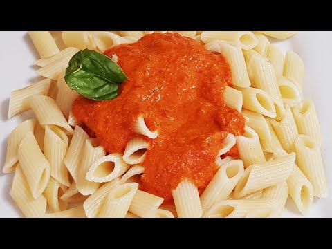 sauce-aux-poivrons-rouges-pour-pâtes,-recette-sauce-facile-et-rapide