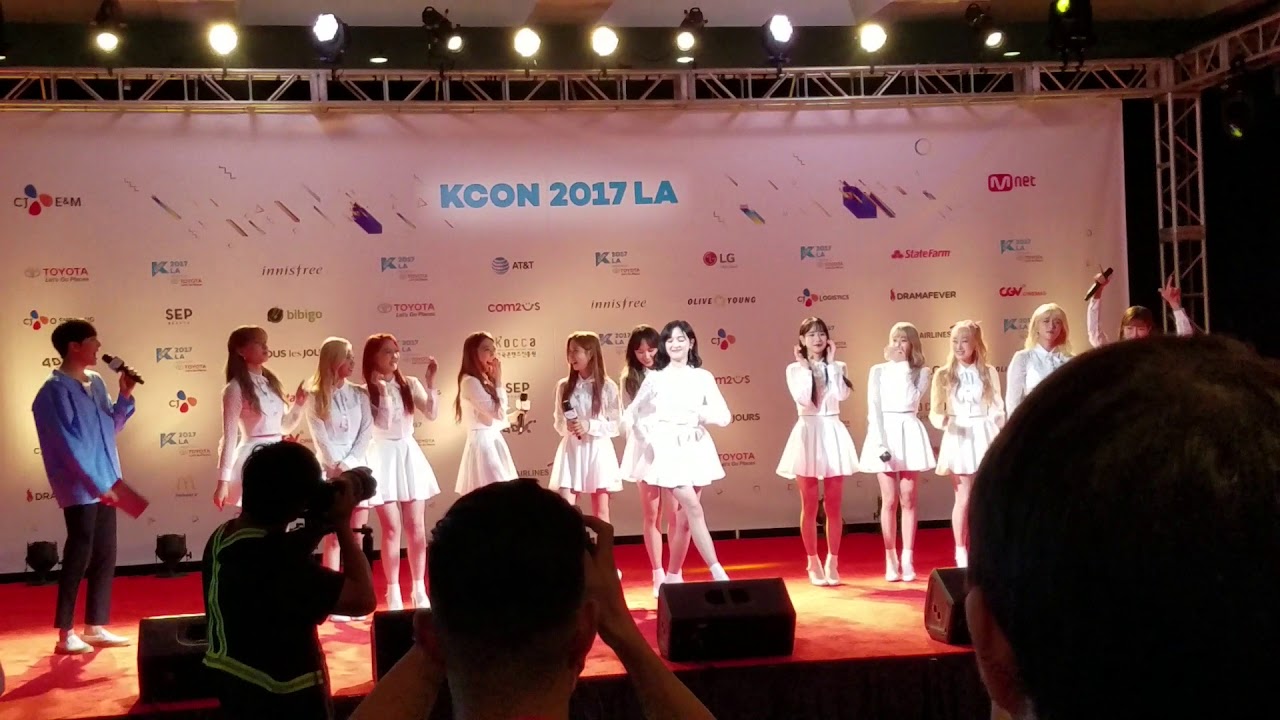 Cosmic Girl (WJSN) Xuan Yi's dance to Fantastic Baby @ KCON LA 2017 8/18