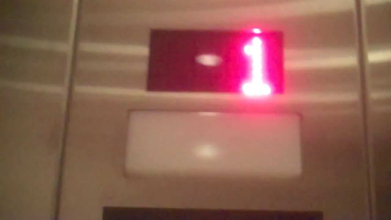 Large Minnesota? Hydraulic ElevatorJordan's Furniture Warwick Mall