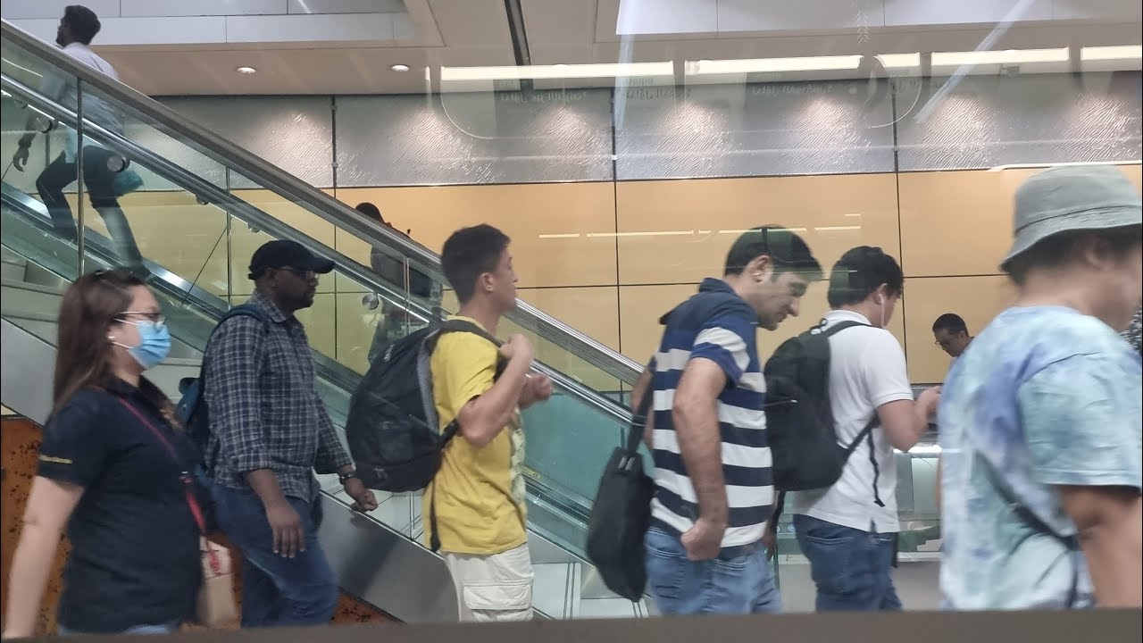 Dubai metro ride: Creek to Etisalat Metro Station Green Line Route. Total 20 Metro Stn End to End