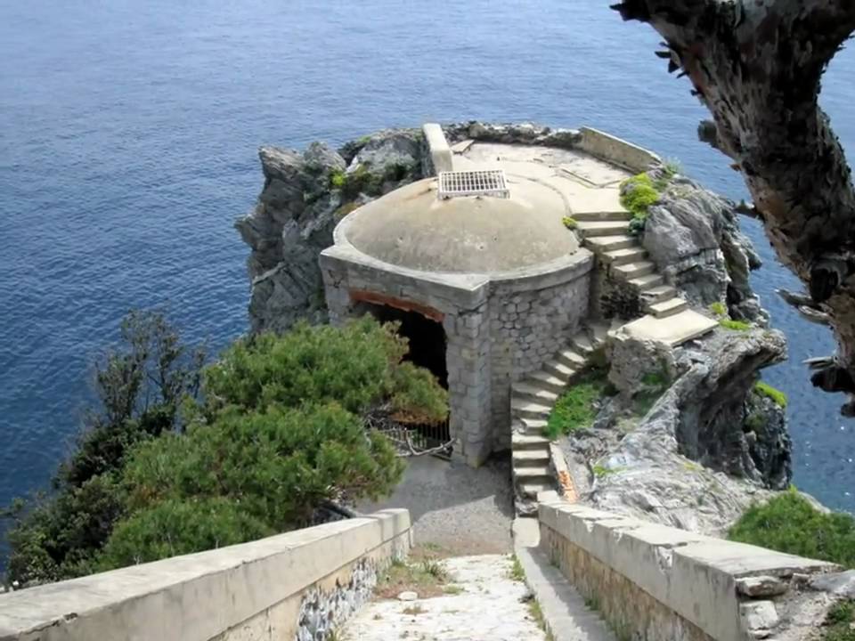LE CAP D'ESCAMPO BARRIOU A GIENS