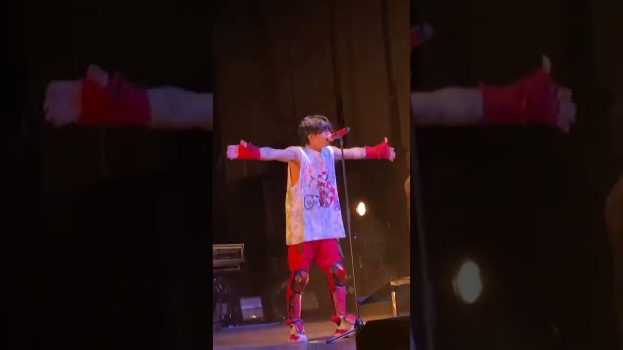 One Ok Rock Intro+Save YourSelf+ Taking Off in Houston 9/20/22 - YouTube