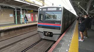 【入線】京成大久保駅に京成電鉄3000形快速京成高砂行きが入線　ミニ５０８