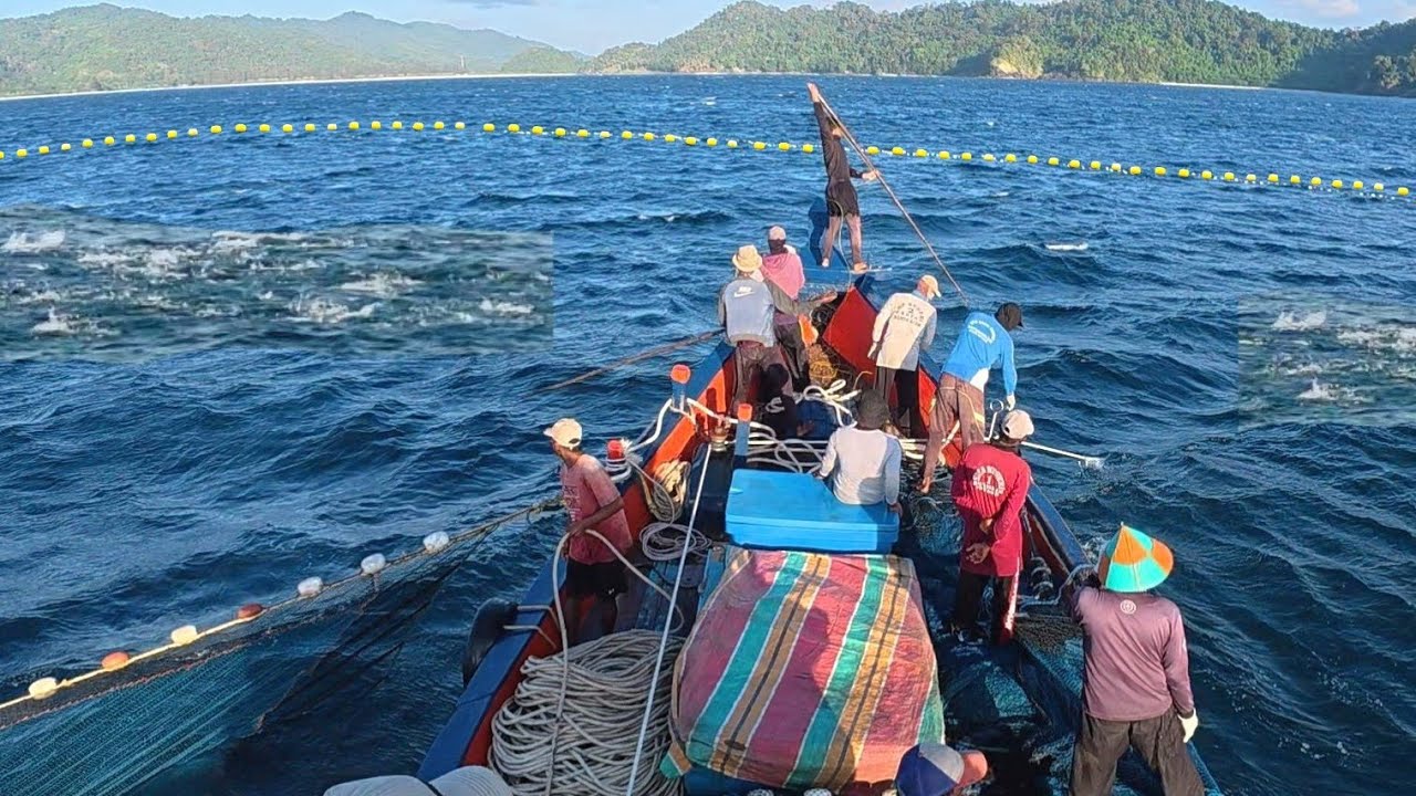 PUKAT CINCIN, Ternyata Begini Cara Nelayan Indonesia Menangkap Ikan Di Laut || KM.KURNIA LAUT