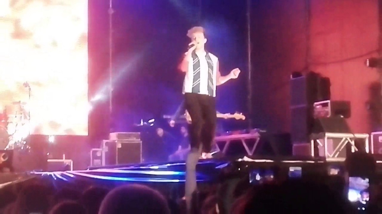 When the mind wanders || Carlos Marco - Primavera Pop 2017 Barcelona (Rubi)