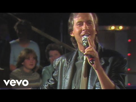 Michael Holm - Liebe braucht Naehe (ZDF Hitparade 07.12.1981)