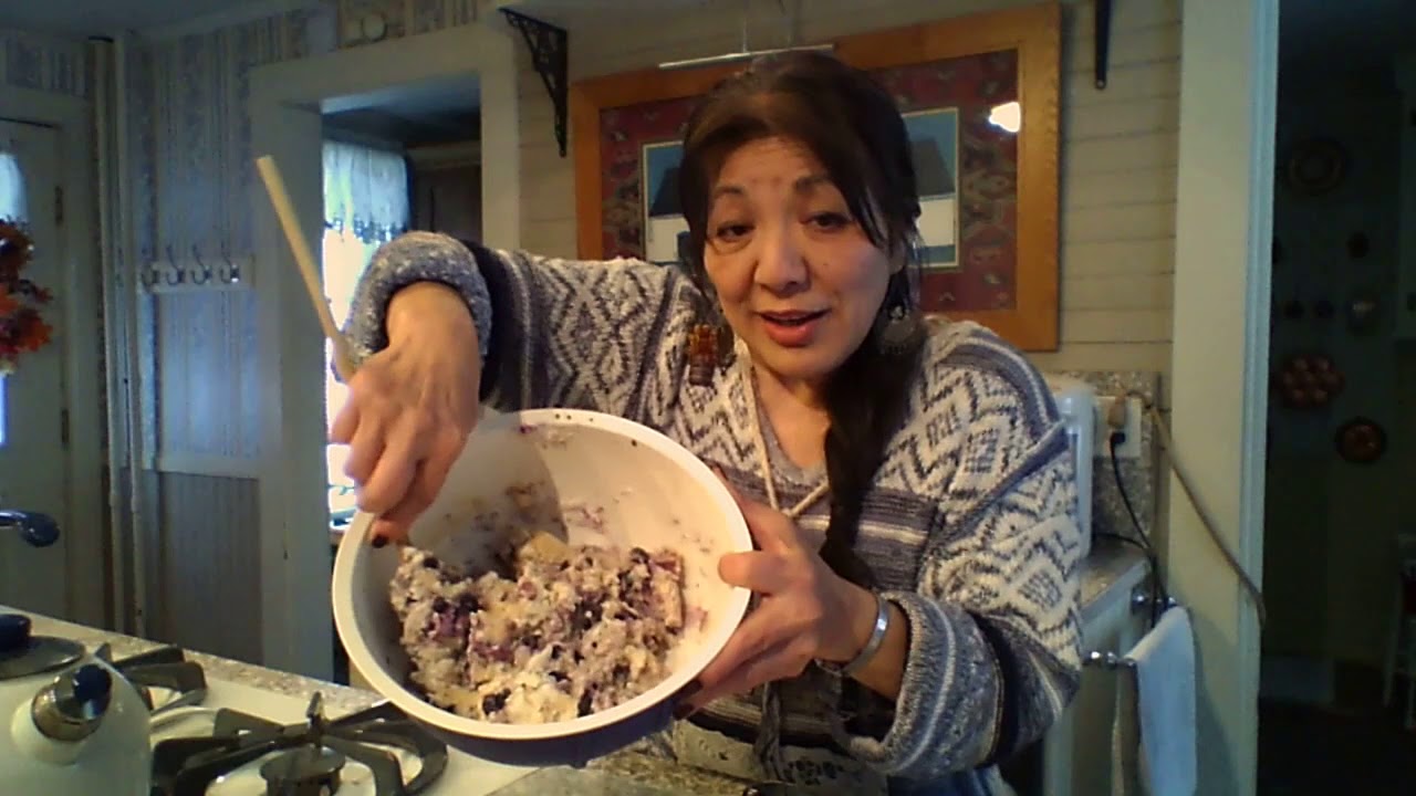 Baking Blueberry Muffins with my Cats. YouTube