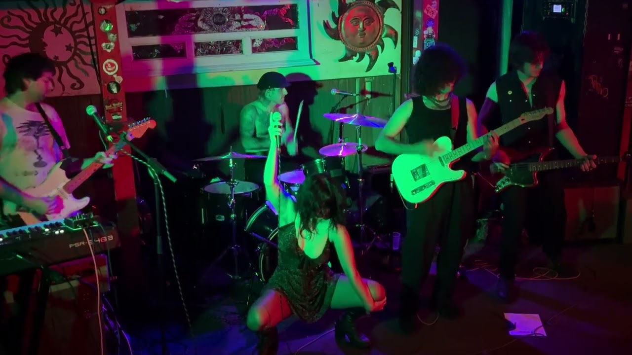 Saturn Bar