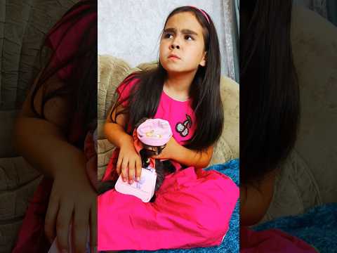 Transformando-se em Barbie #asiyka family #shorts TikTok - Transformando-se em Barbie #asiyka family #shorts TikTok
