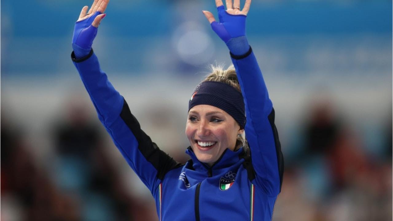 Pechino 2022, Lollobrigida "eroina dei due pattini": prima le rotelle, ora l'argento sul ghiaccio