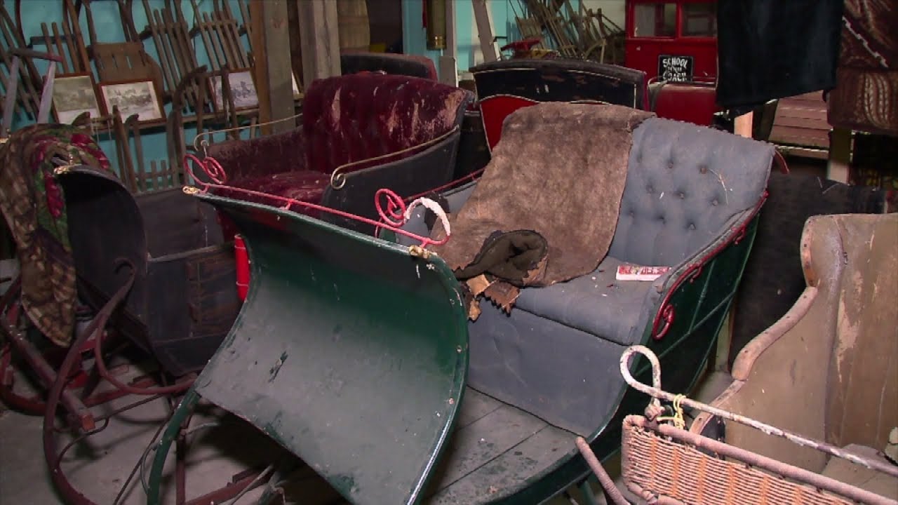 Missouri Man Has Collection of Over 300 Sleighs, Some Believed to Be More Than 200 Years Old