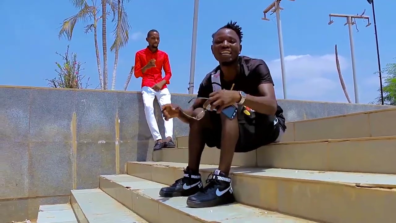 (Tão a se estranha) Filho da Madrasta & Pano Bonito 