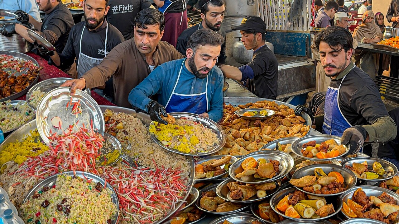 BIGGEST RAMADAN IFTAR 2026 IN PESHAWAR PAKISTAN | FREE FOOD FOR 2000+ PEOPLE | RAMADAN STREET FOOD
