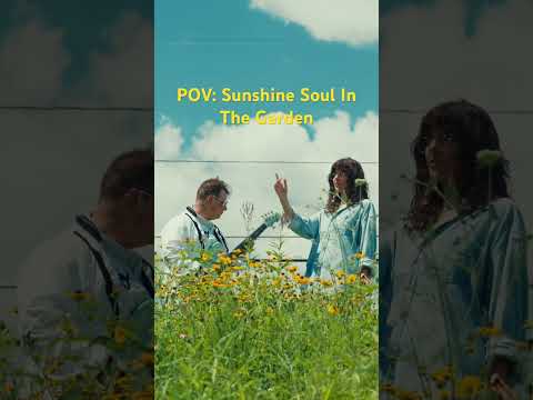 "Sunshine" feat. Julia Zivic from my latest album Space Cadet #indiesoul #flowergarden #aesthetic