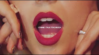 Vignette de la vidéo "Reneé Rapp - Talk Too Much (Official Lyric Video)"