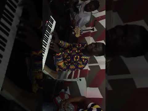 Hot Nigerian Makossa Praise🔥🔥The Sanctuary Choir @Nana Agyemang🥁@Sammy🎹@Paa Joe🎸
