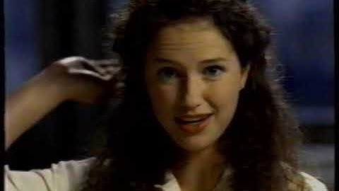 1994 MCI "AT&T is scared of me" TV Commercial