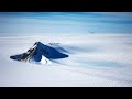 南極氷原で凍ったまま発見された不思議なモノ15選