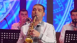 Video thumbnail of "Sârba gospodarilor și De picior-Orchestra Moldovlaska"