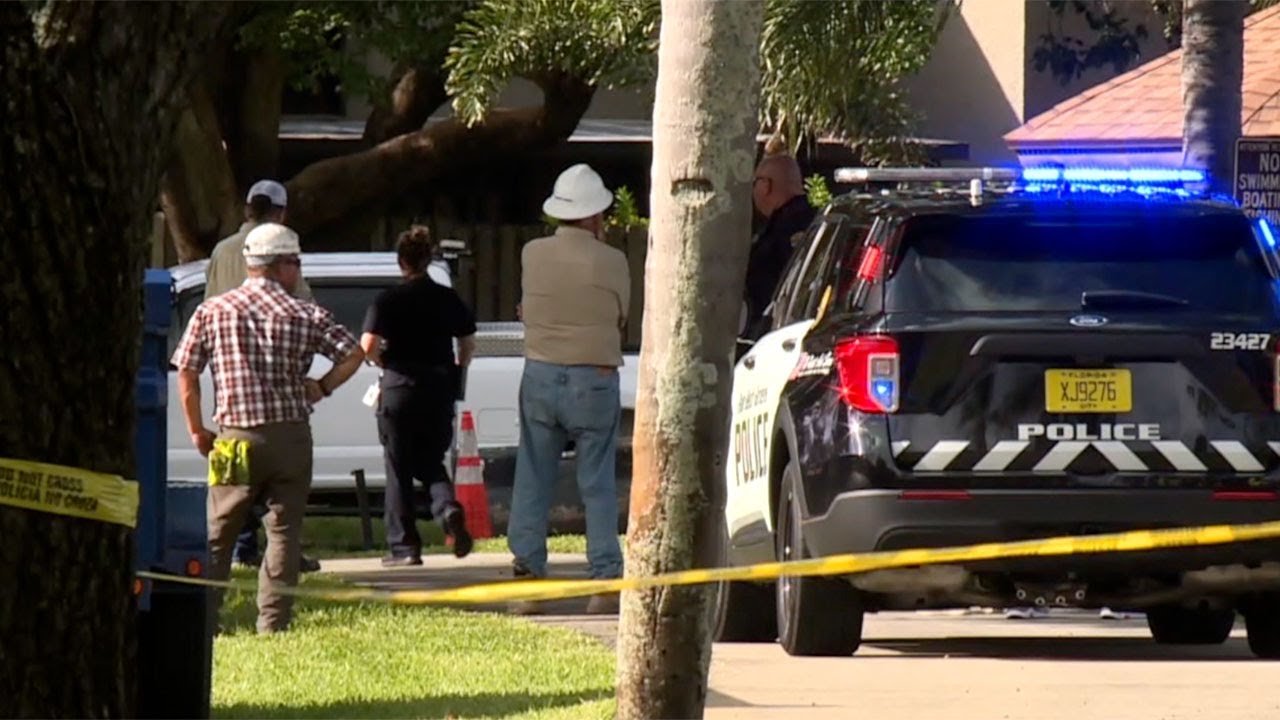Possible drowning investigated in Palm Beach Gardens - YouTube