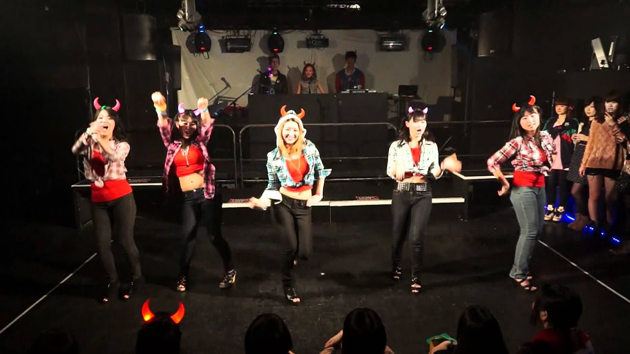 KARA - Pretty Girl & Wanna dance cover by ChiL!!!!!!! (Apr.7,2012)