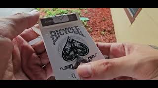 BICYCLE GHOST 1ST EDITION DECK UNBOXING ELLUSIONIST