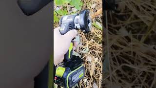 Tree branch cutting techniques using sophisticated tools #branch #techniques #sophisticated #shorts
