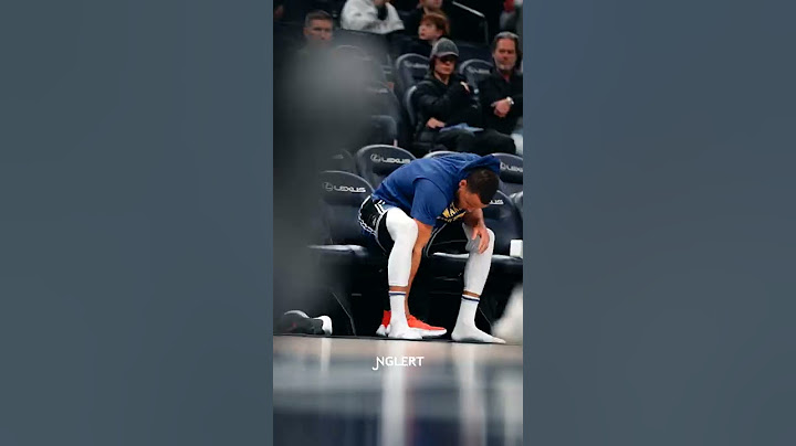 Steph Curry didn't like his shoes 🤣