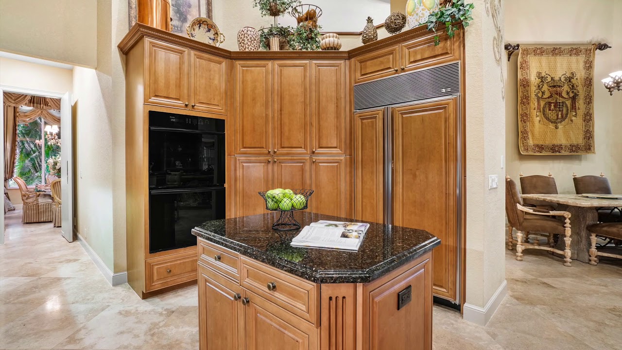 Private Estate on Largest Lot in Bristol Pointe 16146 Bristol Pointe