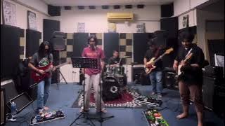 Aboi - Yang Penting Happy (Band Cover)
