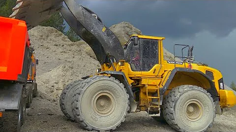 MAZ 537 Special!!! Heavy Day At The Construction Site - Volvo L250G - 天天要闻