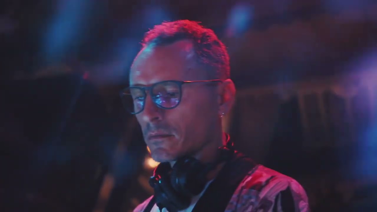 shambala dance: UBUD, Bali. Aleceo