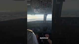 Alicante Landing Cockpit View #aircraft #b737 #travel #aviation #boeing #pilot #airplane #spain