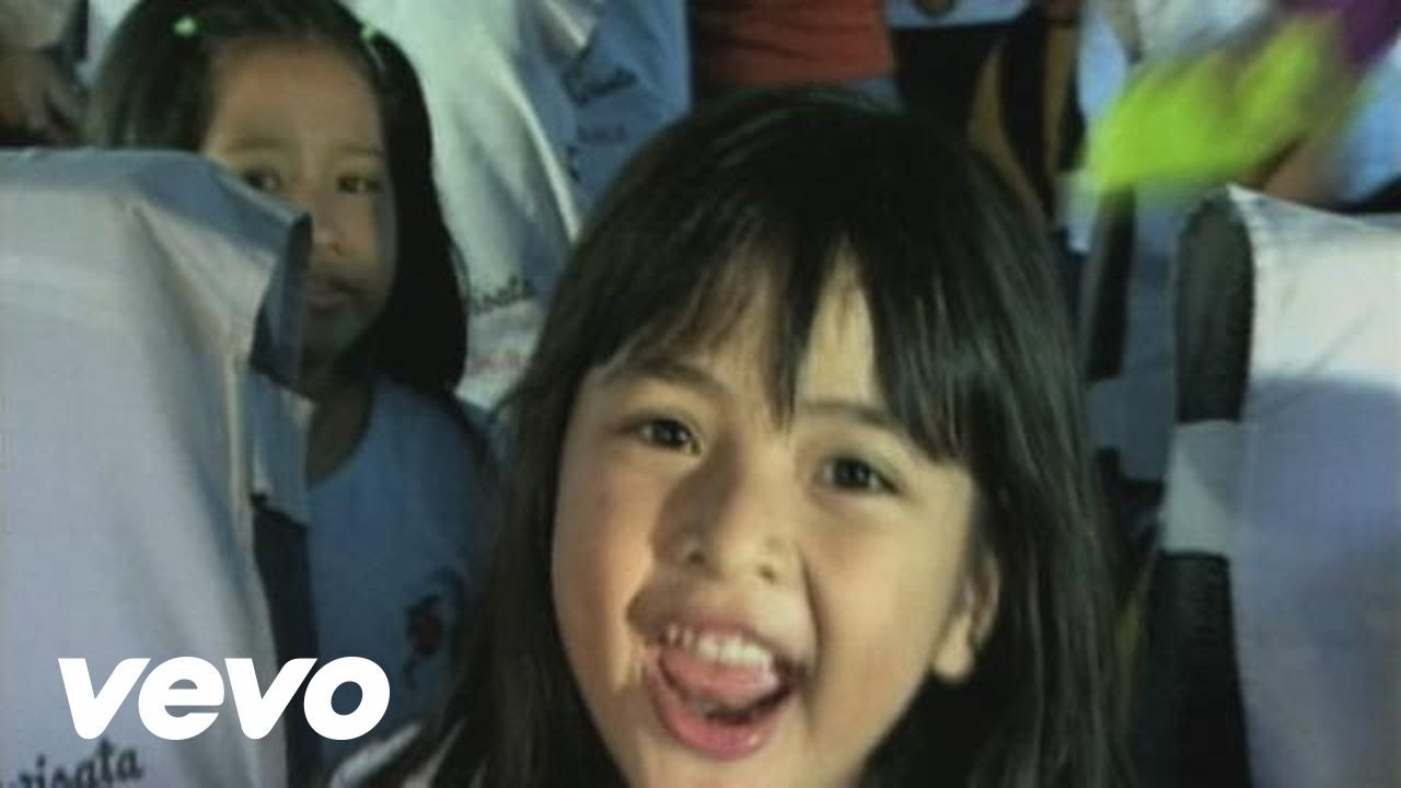 Tasya - Libur Telah Tiba (Video Clip) Tasya - Libur Telah Tiba (Video Clip)