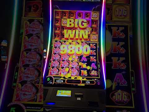$4000 on the #blackjack table! #casino #gambling