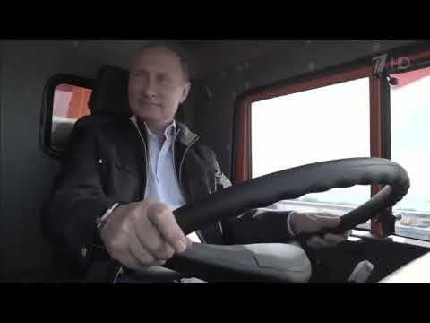 Путин дрифтит на Камазе под фонк