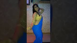 is bule wali  larkia ka dance check karo