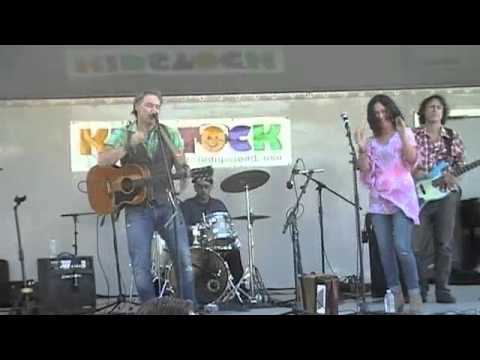 "Jump Up" Brady Rymer and the Little Band That Cou...