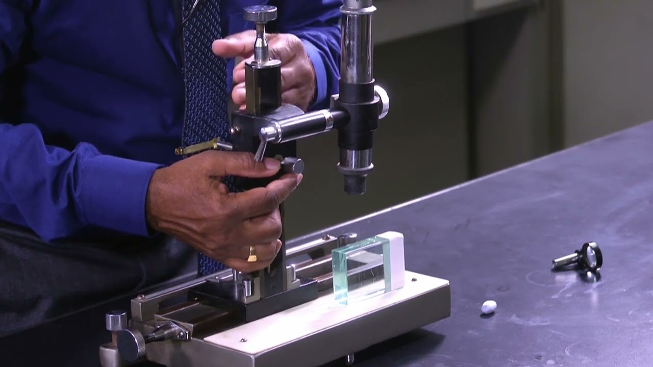 AL | SM | PHY | PRC 16 | චල අණ්වීක්ෂය හා වීදුරු කුට්ටියක් මඟින් වීදුරුවල වර්තන අංකය | e-thaksalawa