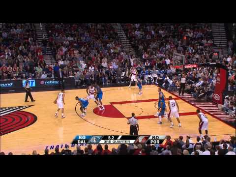 Brandon Roy Buzzer Beater at end of 3rd - 3.15.201...