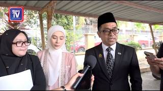 Kes pengesahan rujuk Datuk Red, Adira ditangguh 3 September Kes pengesahan rujuk Datuk Red, Adira ditangguh 3 September