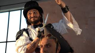 Ο Κουρέας Της Σεβίλλης Στο Θέατρο Ακροπόλ Backstage