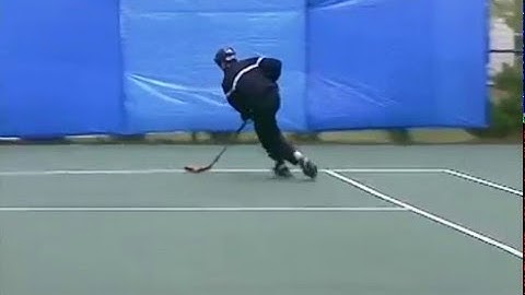 Smarthockey 8.42 Dynamic Progressions Backwards - crossovers around a 40