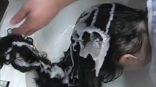 黒髪超ロングヘアの女の子を理容室で男性同様に前屈みで洗髪してみたforwardlonghairshampoo Youtube