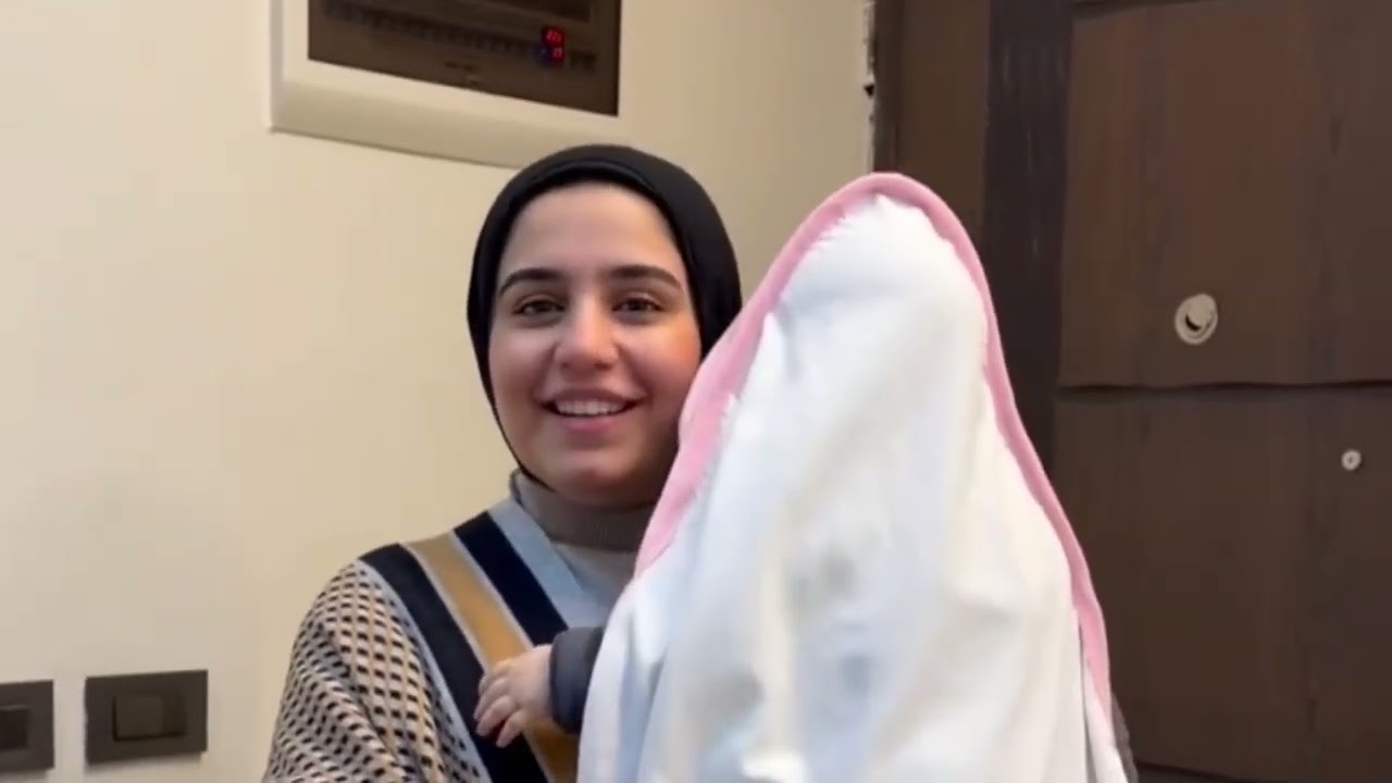 لما أسيب بنتي لماما واروح افطر بره 😱